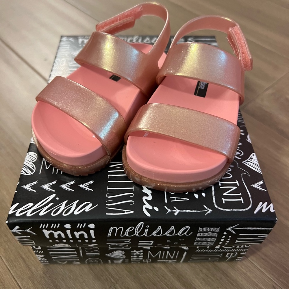 🧡 Mini Melissa Sandals